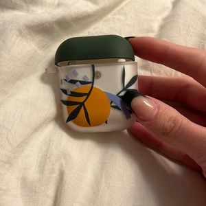 target airpod generation 1 or 2 case.